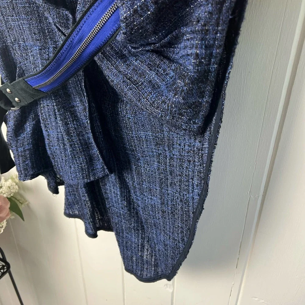 Nanette Lepore Blue Tweed Belted Asymmetrical Blazer size 10 - Picture 9 of 9